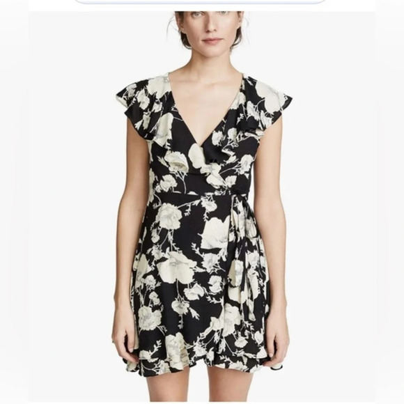 Gently used Free People Wrap dress in black floral‎ print.  Size XS G0199 - Picture 1 of 11